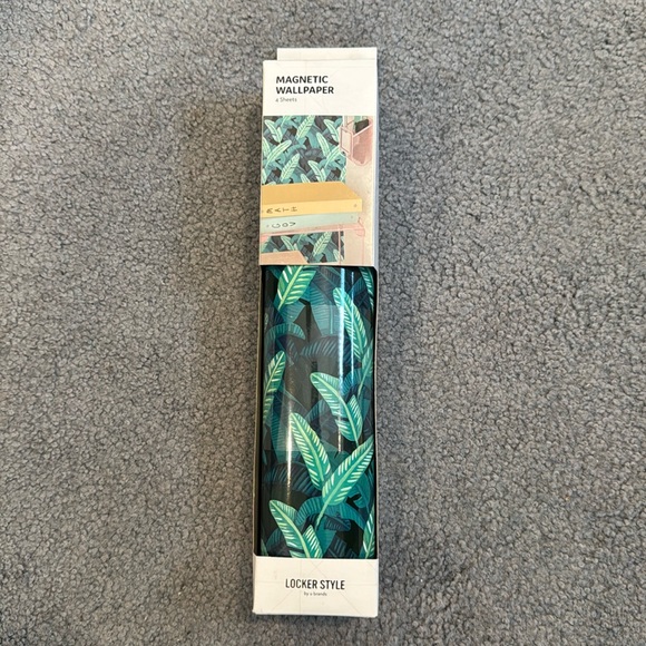 NIP Palm Tree Pattern Magnetic Locker Wallpaper - 4 Sheets - Picture 1 of 2